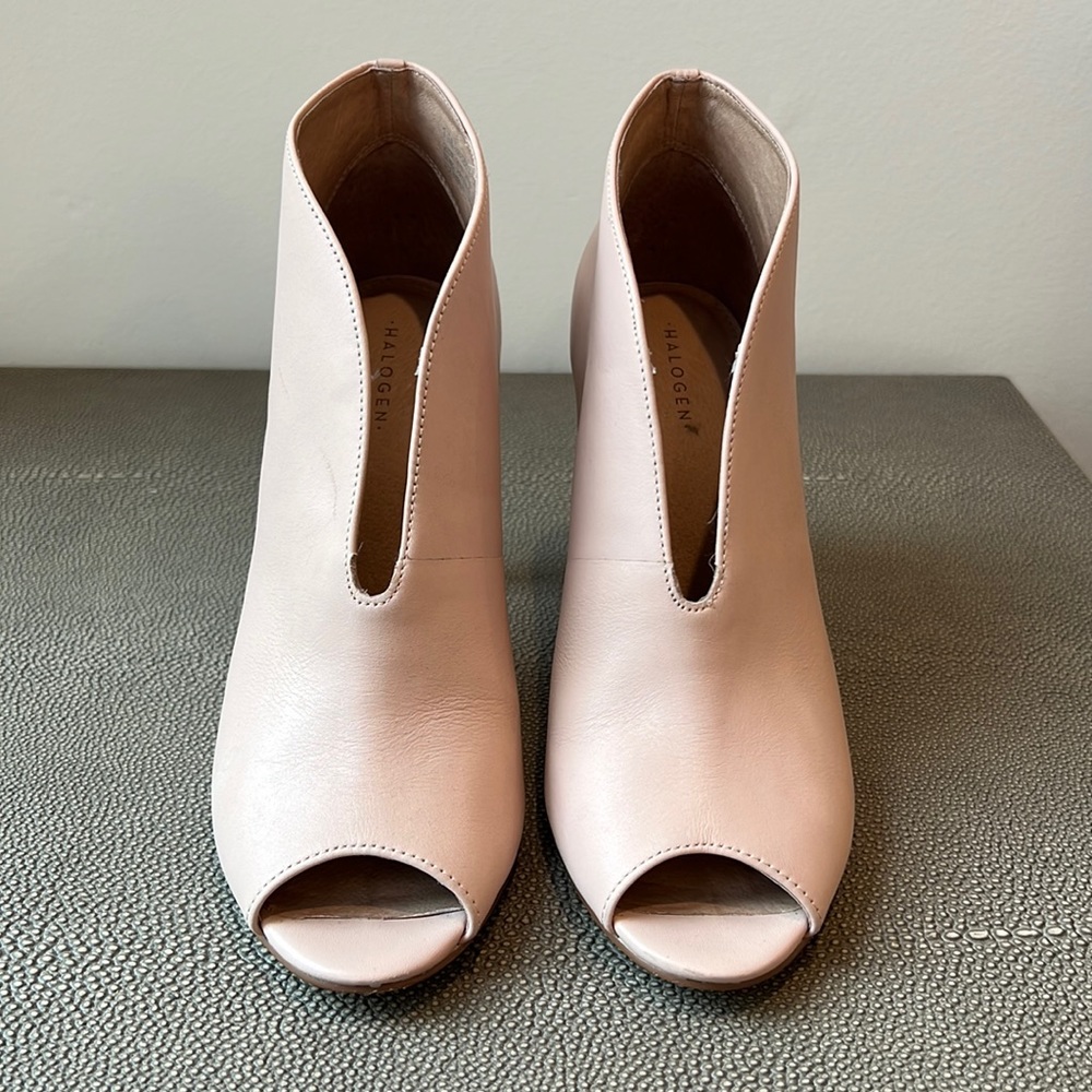 Halogen Rowen Bootie in Blush Leather